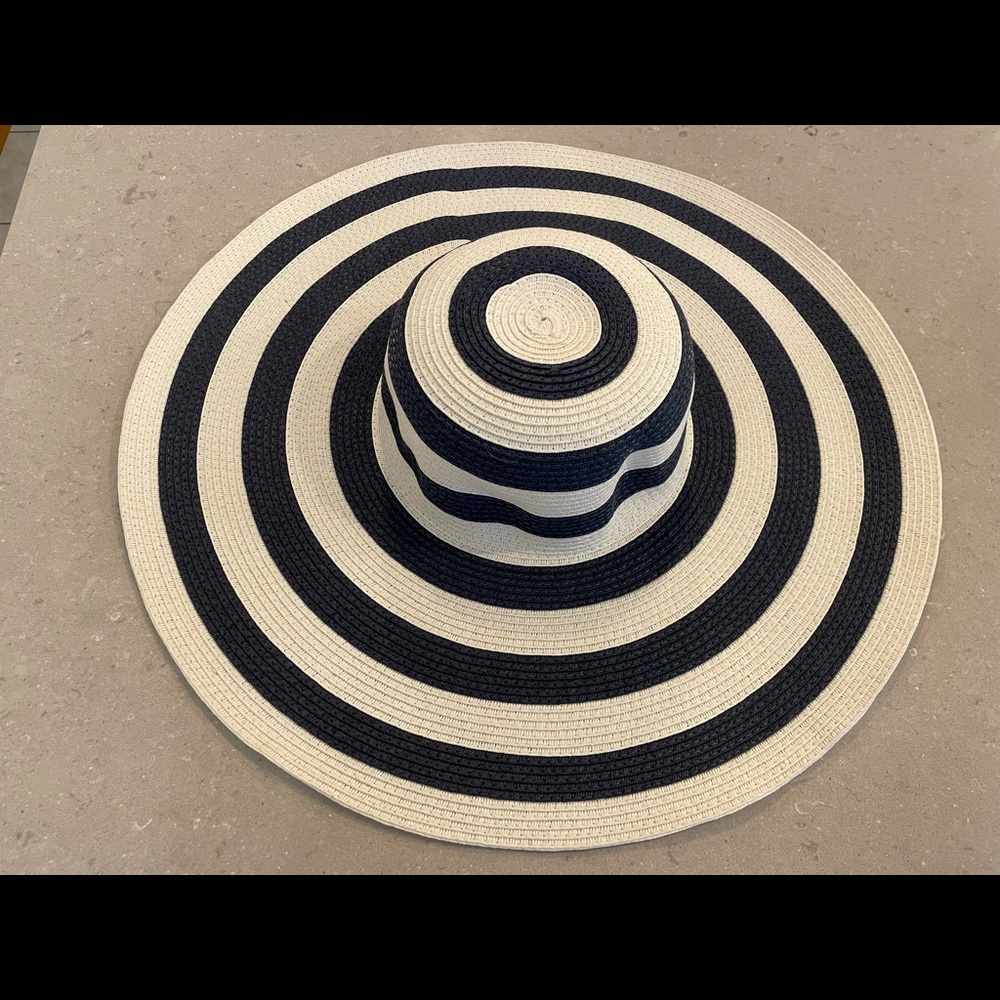 NEW nautical blue and white stripe beach hat